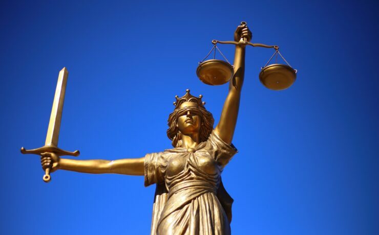 rettferdighet-statue-pixabay